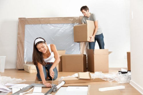 Moving van service for homes in West Norwood
